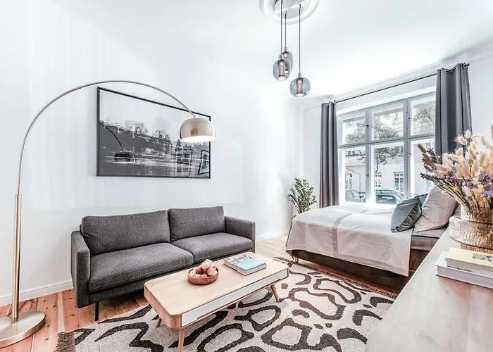 The Uckermuender - Group Flat In Berlin, Family-friendly, 2br, 2- 4 Guests Apartment *