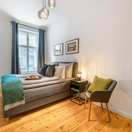 The Uckermuender - Group Flat In Berlin, Family-friendly, 2br, 2- 4 Guests *