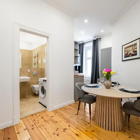 Apartment The Uckermuender - Group Flat In Berlin, Family-friendly, 2br, 2- 4 Guests *